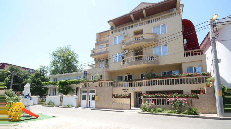 Hotel Dynes Eforie Nord - foto 1