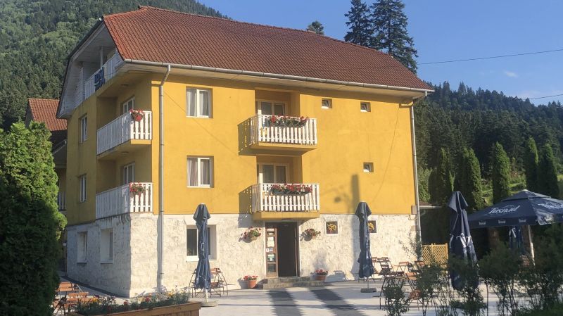 Pensiunea Iris Băile Tușnad - foto 1