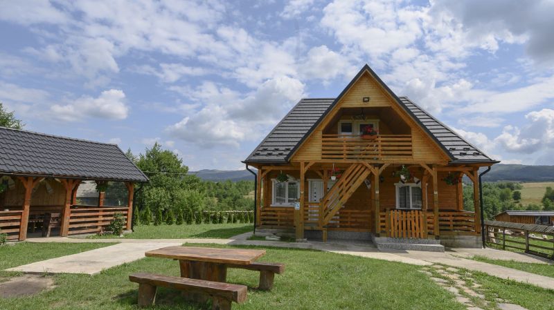 Casa Cupcea Budești - foto 1