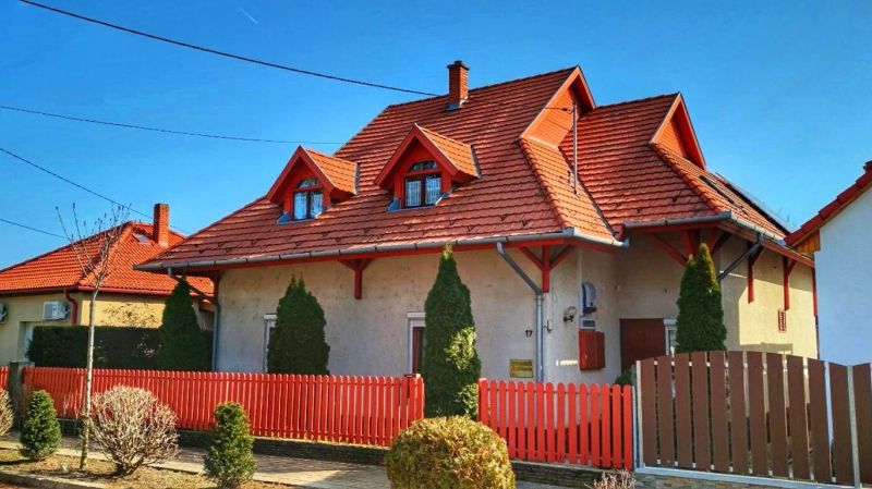 Komlai Apartmanház Fonyód - foto 1