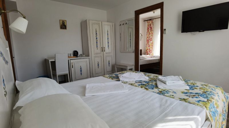 Pensiunea Geostar Curtea de Argeș - foto 1