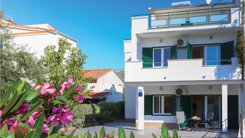 Apartman Kaštel Stari - CDC442 - foto 1