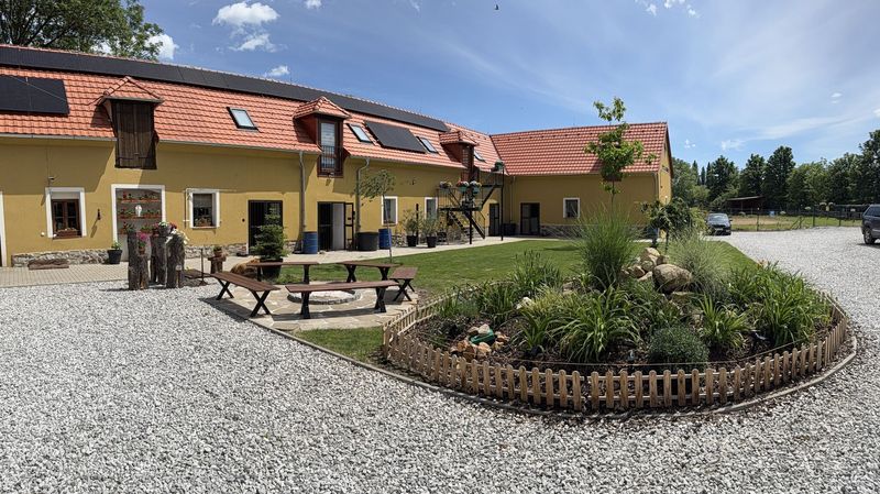 Statek Bezdědice Hostomice - foto 1