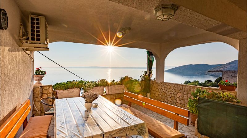 Apartman Stara Baška - CKI182 - foto 1