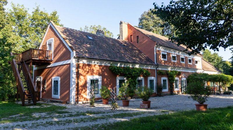 Rotes Haus Gézaháza - foto 1
