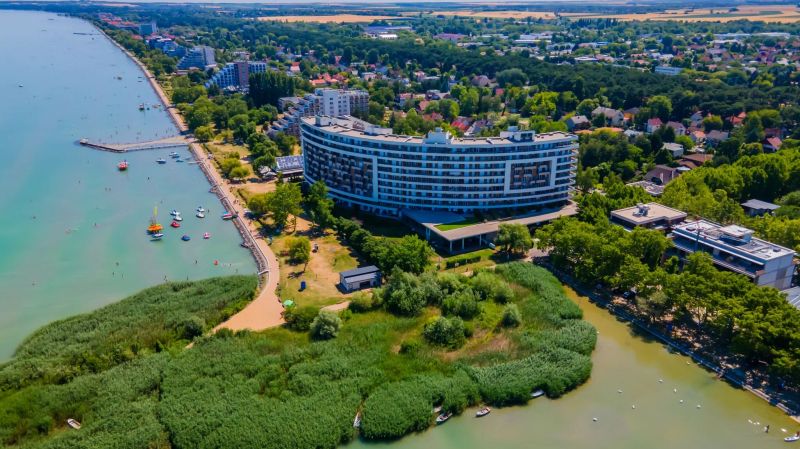 MF Club 218 Panorama Wellness Apartman Siófok - foto 1