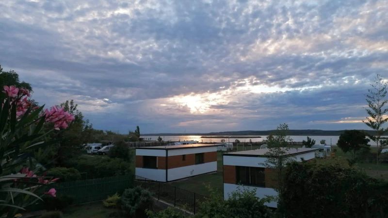 Surfcamping Relax Premium Modul Apartman Gárdony - foto 1