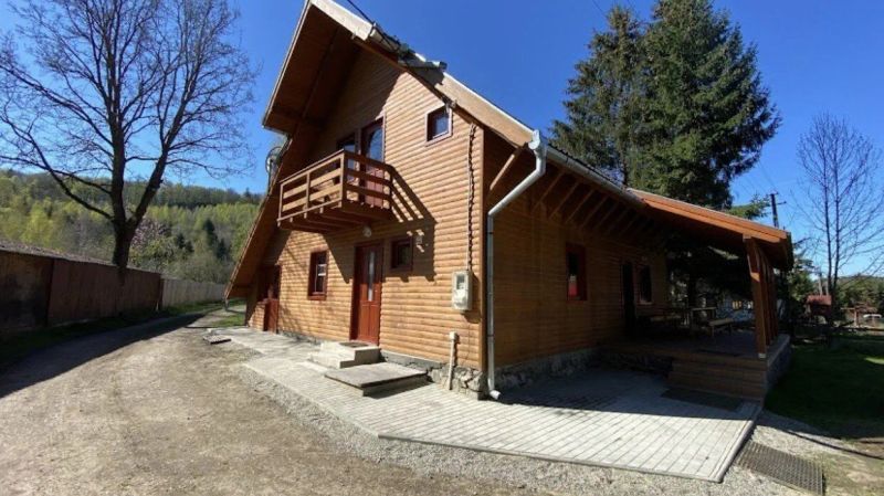 Pensiunea Bokor Lacba Izvoare - foto 1