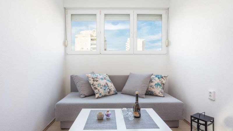 Apartments With WiFi Split - 20242 - foto 1