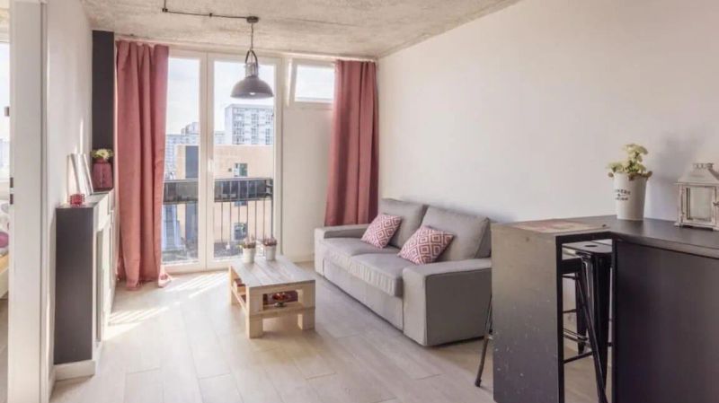 Industrialny apartament centralny na 9. piętrze z balkonem Warszawa - foto 1