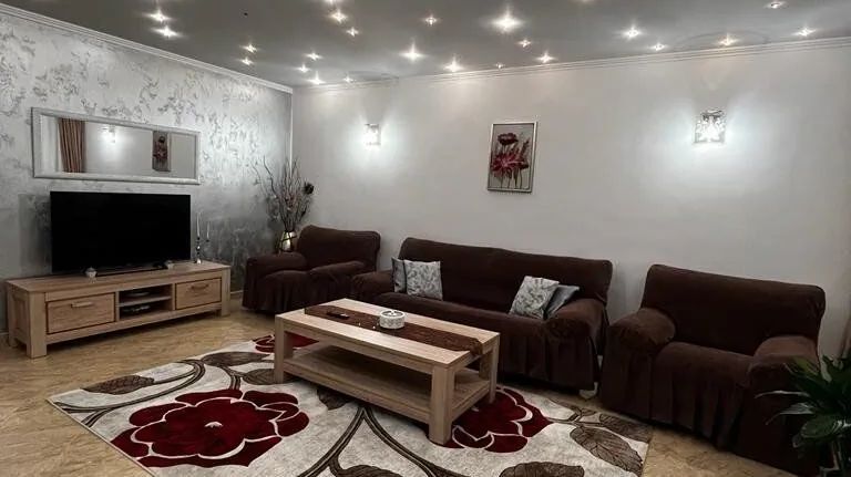 Vila Denis Sinaia - foto 1