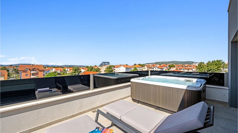 Apartman Vodice - CDJ665 - foto 1