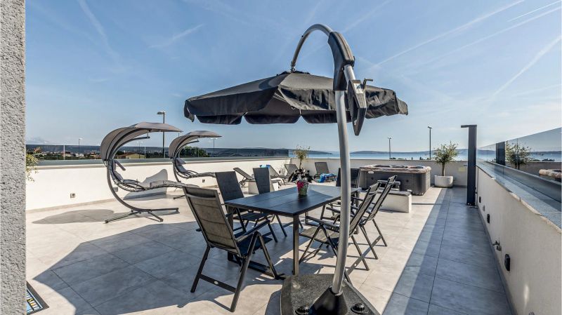 Apartman Kaštel Lukšić - CSC423 - foto 1