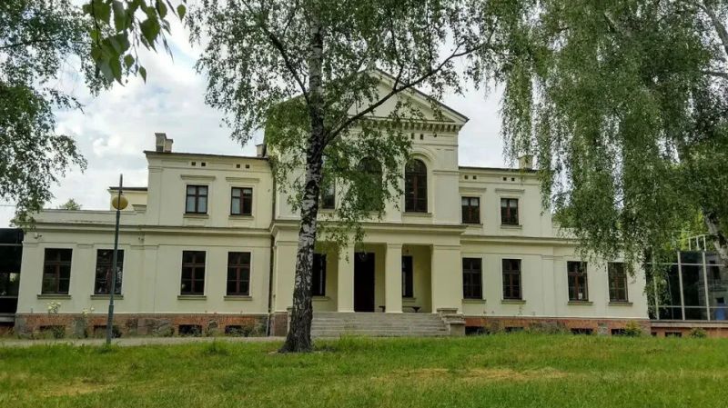 Zespół Pałacowy w Bytyniu - foto 1