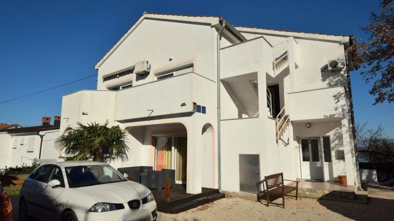 Apartments With Parking Space Vantačići, Krk - 22765 Vantačići - foto 1