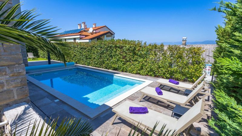 Family-friendly Apartments With Swimming Pool Njivice, Krk - 22805 Njivice - foto 1