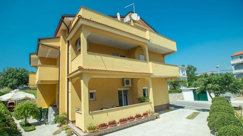 Apartments With Parking Space Lopar, Rab - 23156 Lopar - foto 1