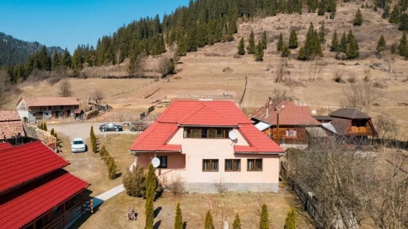 Cazare La Nea Marin Stânceni - foto 1