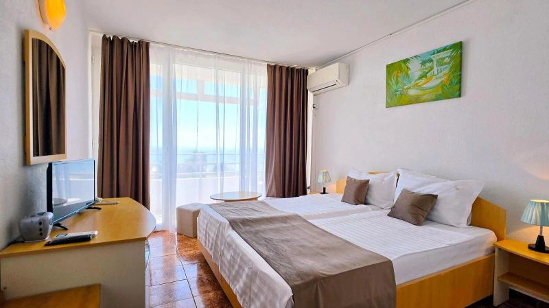 Hotel Cerna Saturn - Litoral - foto 1