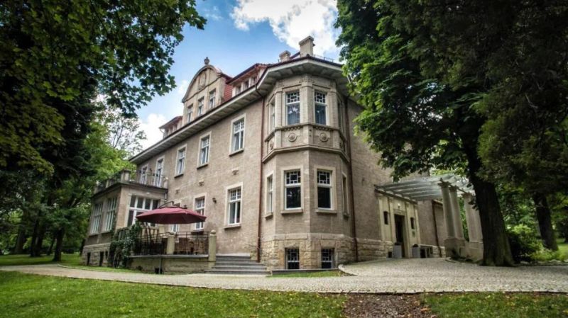 Hotel Dębowy Biowellness & SPA Góry Sowie Bielawa - foto 1