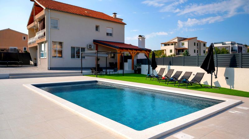 House Villa LuNi Brodarica - foto 1