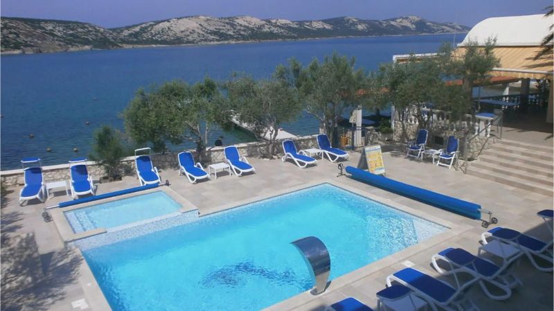 Apartman Stara Novalja - CKD137 - foto 1