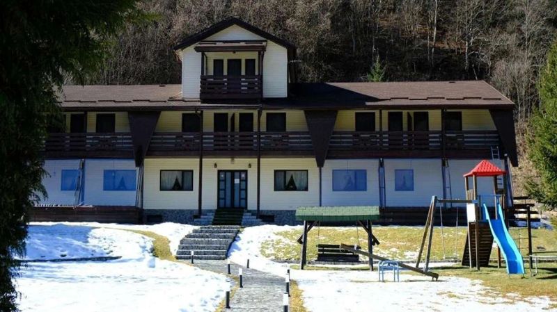 Pensiunea Nad Inn Sătic - foto 1