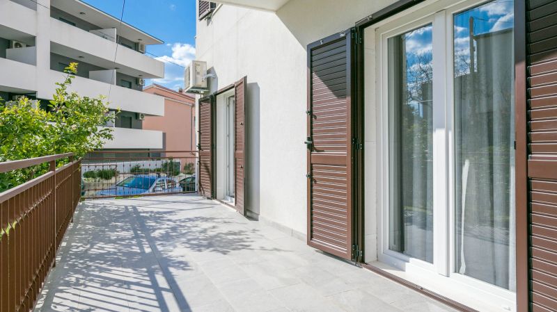 Apartments With Parking Space Solin, Split - 25393 Solin - foto 1