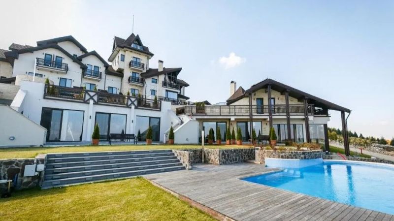 Hotel Castelnor Gura Râului - foto 1