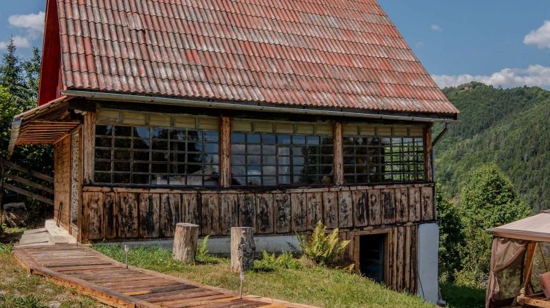Casa lui Tata din Deal Vâlcăneasa - foto 1