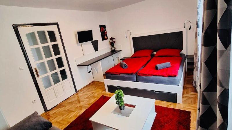 Iskolakert Apartman Sárospatak - foto 1