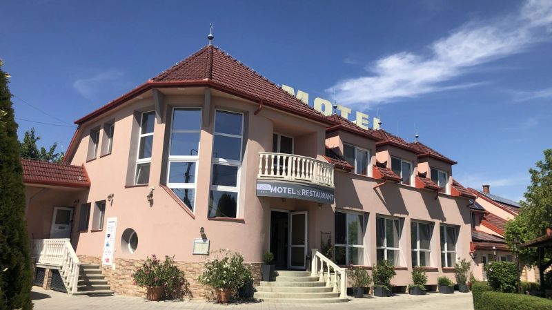 Katalin Motel Berettyóújfalu - foto 1