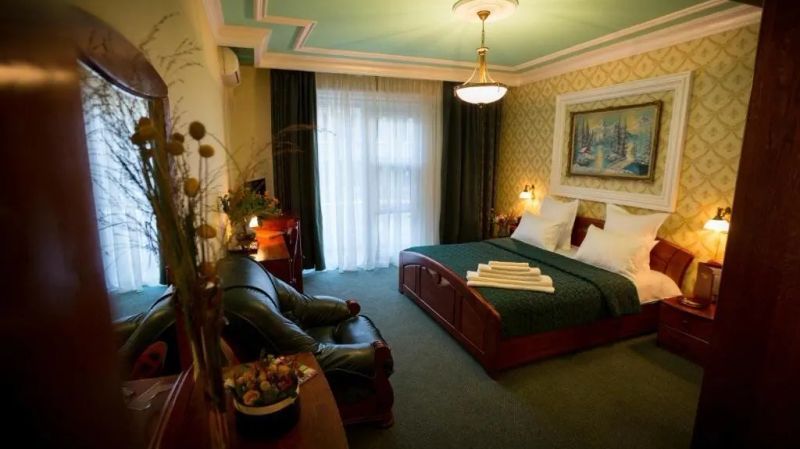 Hotel Bucharest Comfort Suites București - foto 1