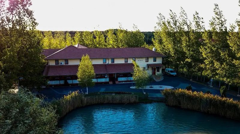 Hotel Bíbic*** Tüskevár Étterem és Horgásztó Nyíregyháza - foto 1