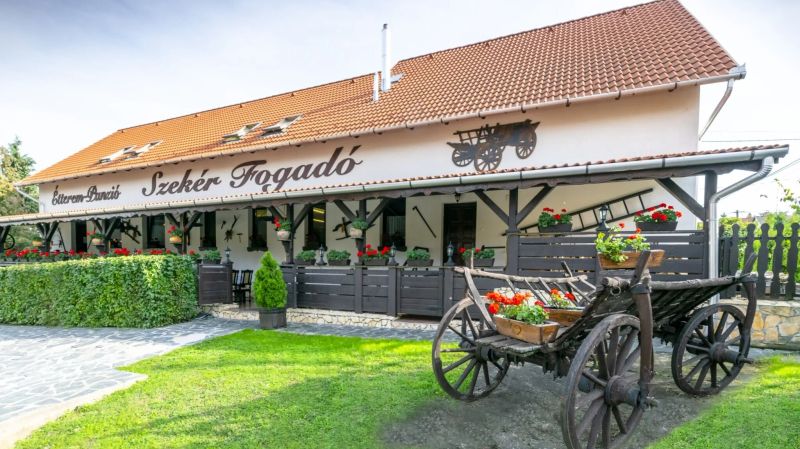 Szekér Fogadó és Étterem Bátonyterenye - foto 1