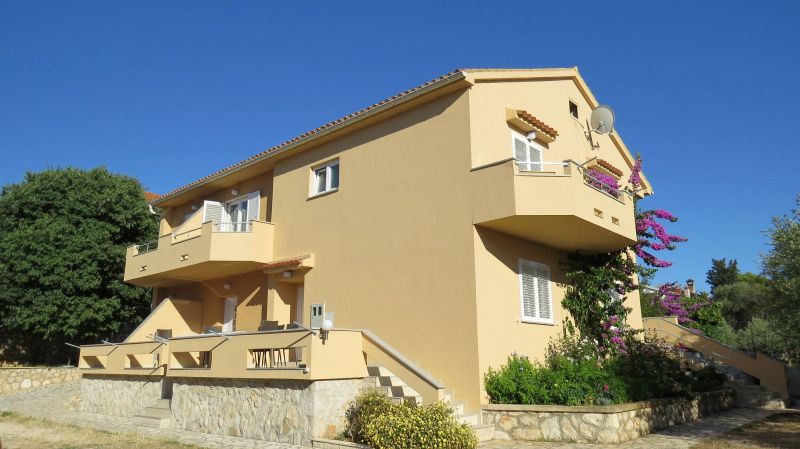 Apartments EDO Novalja - foto 1