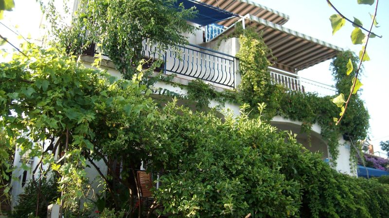 Apartments By The Sea Seget Vranjica, Trogir - 2037 Seget Vranjica - foto 1