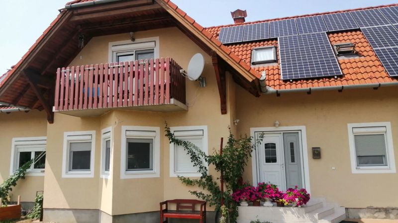 Ezo Apartman Balatonberény - foto 1