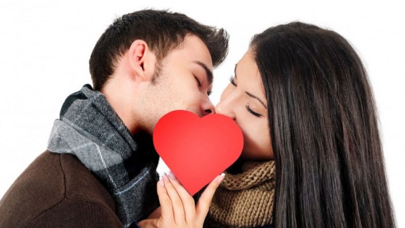 8 korzyści zdrowotnych wynikających z namiętnego pocałunku. To znakomity lek na wiele dolegliwości