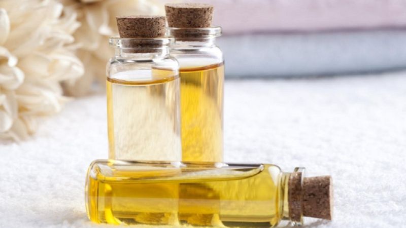 10 zdrowotnych właściwości olejku kadzidłowego. Okazuje się uniwersalny na wiele dolegliwości