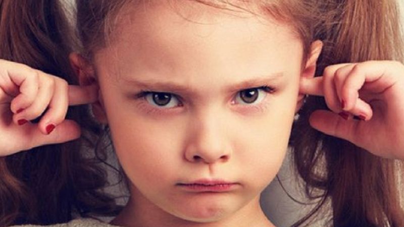 NIGDY nie mów tych 5 rzeczy swojemu dziecku. Mogą poważnie zaszkodzić psychice malucha