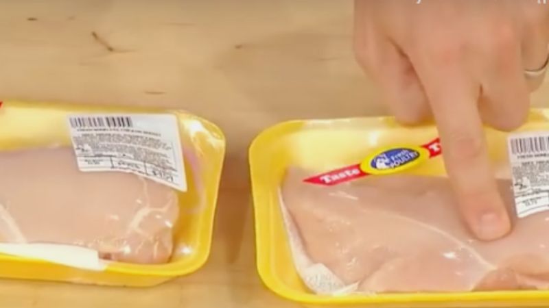 Prosty test „palca”, którym sprawdzisz świeżość mięsa w sklepie! Już nie dasz się oszukać