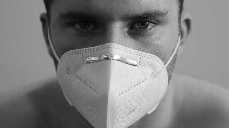 Dlaczego COVID-19 zabija więcej mężczyzn niż kobiet? Naukowcy wysnuli hipotezę