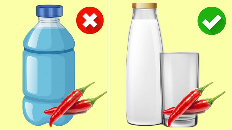 8 sytuacji kiedy picie wody powinno być zabronione. Uważaj na nie w upały!
