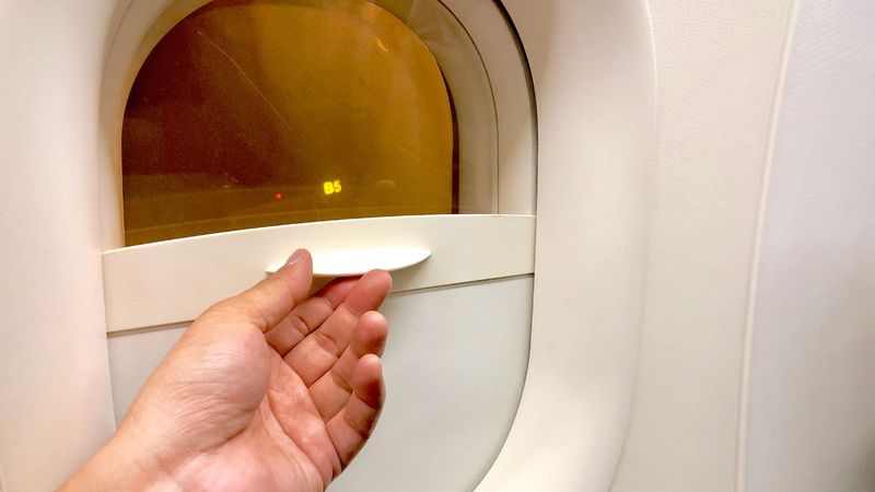 okno w samolocie