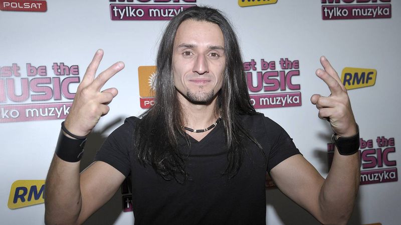 Tomasz Kowalski z „Must be the music” w coraz lepszej formie. Bliscy wokalisty pełni nadziei