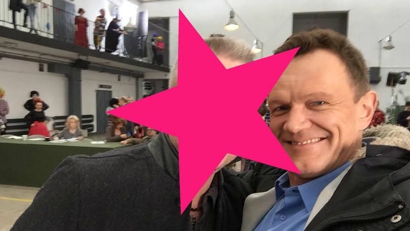 Cezary Pazura zrobił sobie selfie z innym, bardzo znanym aktorem