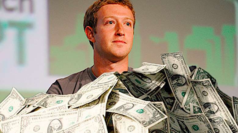 Mark Zuckerberg tonie w pieniądzach. Ale to nie on jest najbogatszym człowiekiem na świecie!