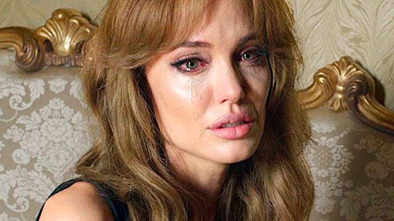 Choroba wyniszcza Angelinę Jolie! Na jej twarzy zaszły nieodwracalne zmiany!