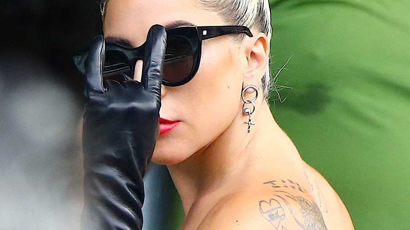 Lady Gaga pokazała się z zaokrąglonym brzuszkiem na salonach! A jednak jest w ciąży z Bradleyem Cooperem?